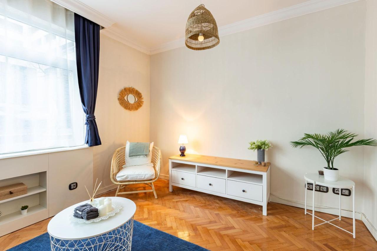 Apartament Flat With Excellent Location In Tesvikiye, Sisli Stambuł Zewnętrze zdjęcie